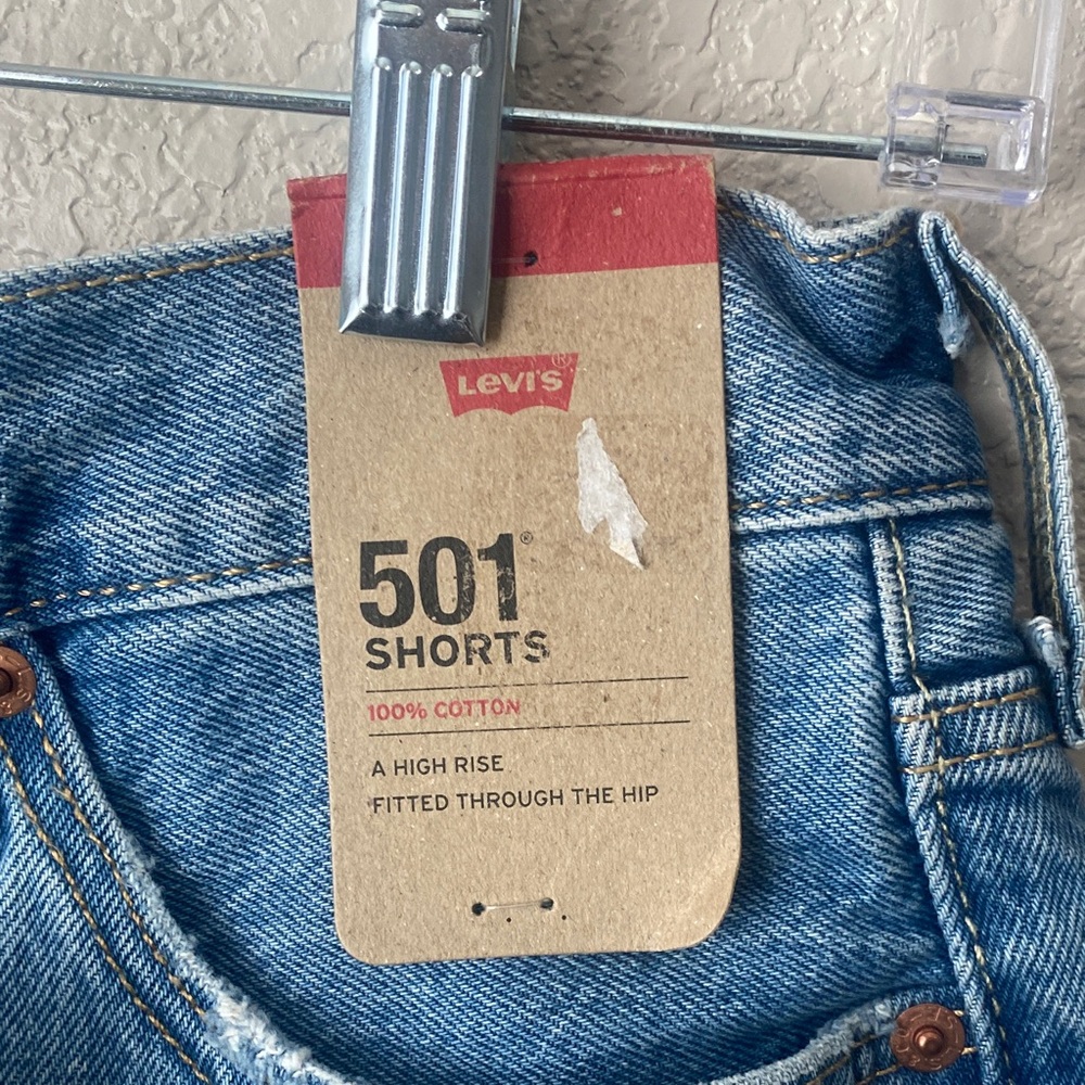 Levi's Women's 501 Shorts  Light Cotton Button Fly Distressed Sizes:  24/27/30 - Picture 7 of 8